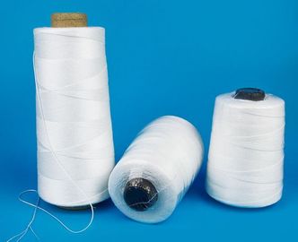 China Yarn o poliéster 100%, linha da contagem 20s/6 20s/9 de costura de fechamento tecida PP do saco do material para a máquina de fechamento do saco fornecedor